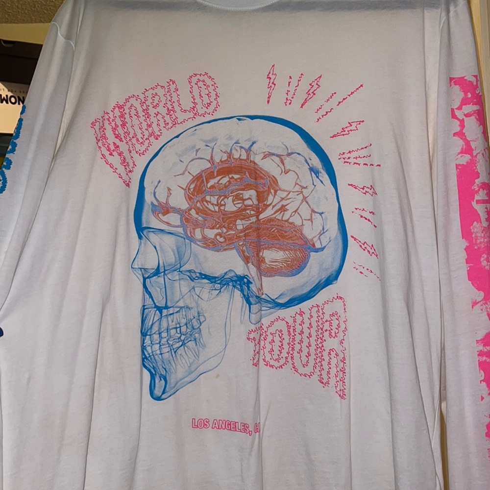 GUESS LONG SLEEVE T-SHIRT